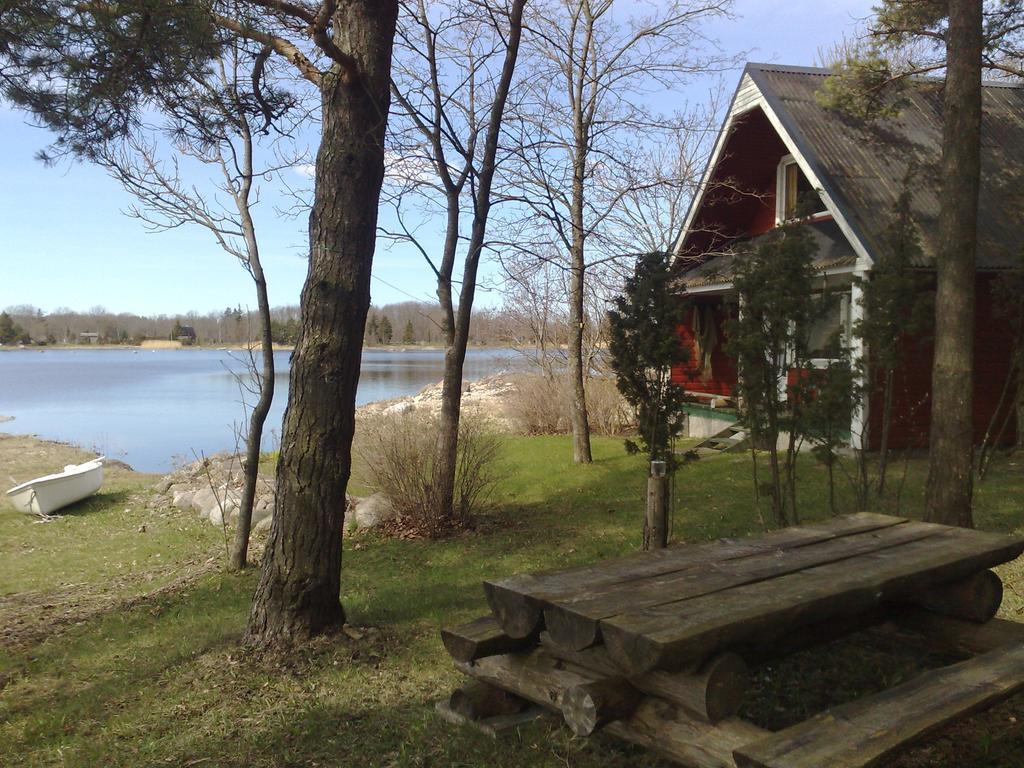 Kapteni Holiday House Paatsalu Room photo
